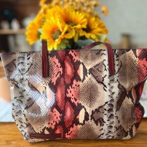 Falor made in Italy Snake Print shoulder bag